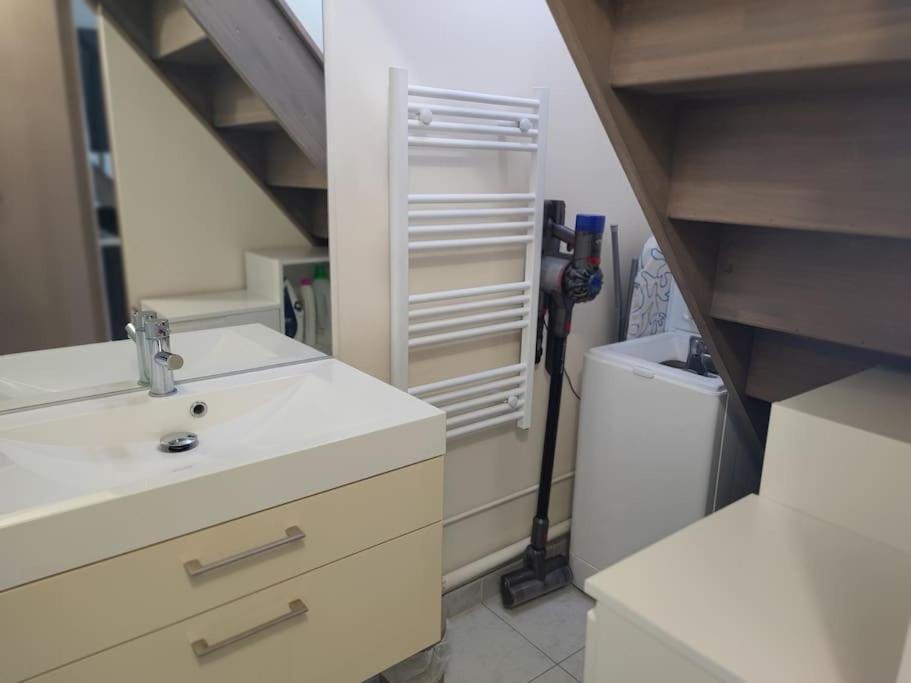 Avec Mezzanine Classe 3 Etoiles En Bord De * Saint-Cyprien (Pyrenees-Orientales)